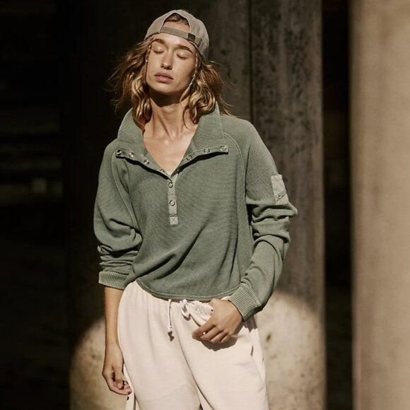 CURRENT - NWT - FP Movement - So Fly Henley Layer - XS - Midnight Jade - Picture 2 of 6